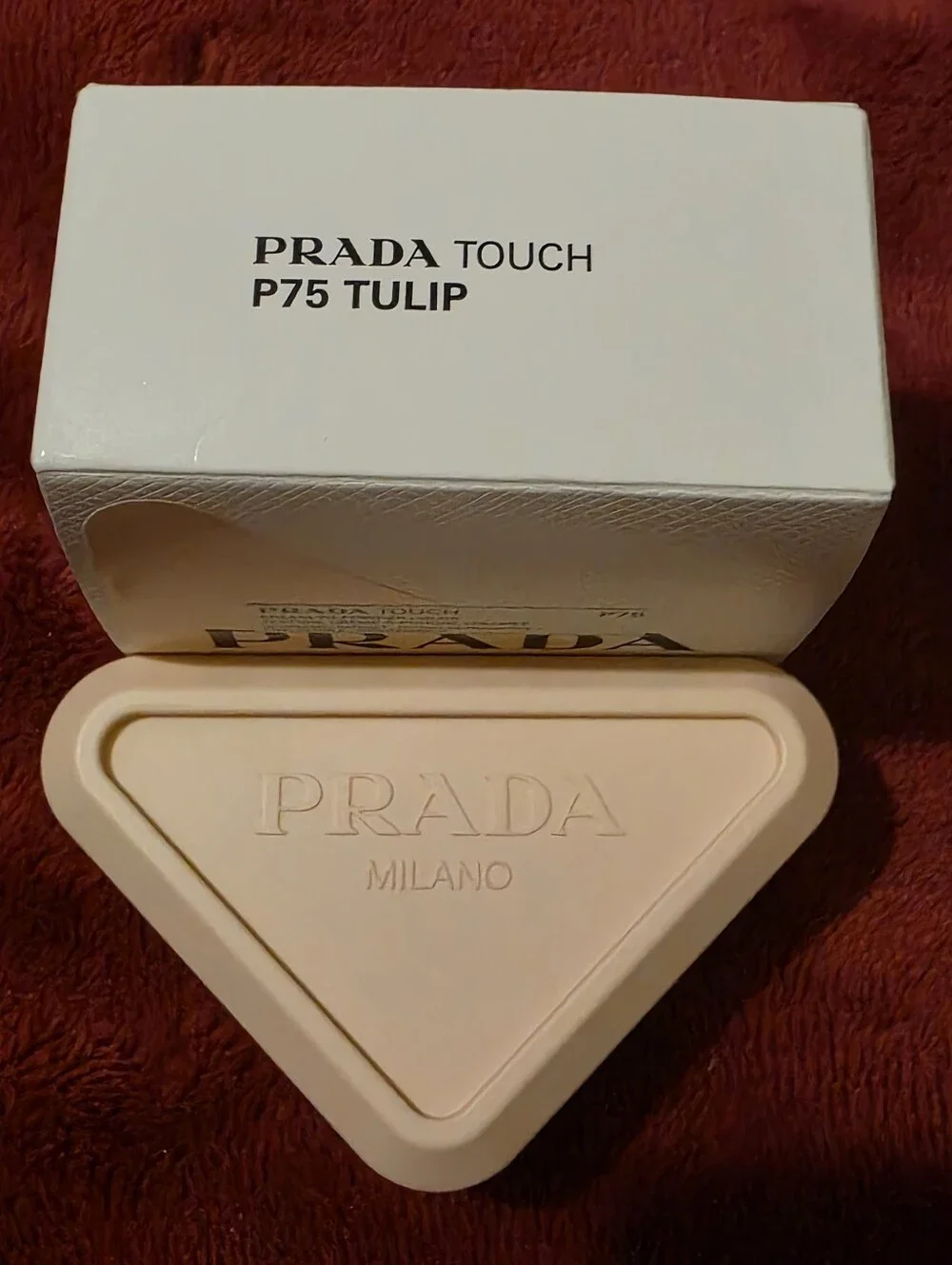 Prada Touch Cream-to-Powder Blush P25 TULIP/Baby pink. NEW💕